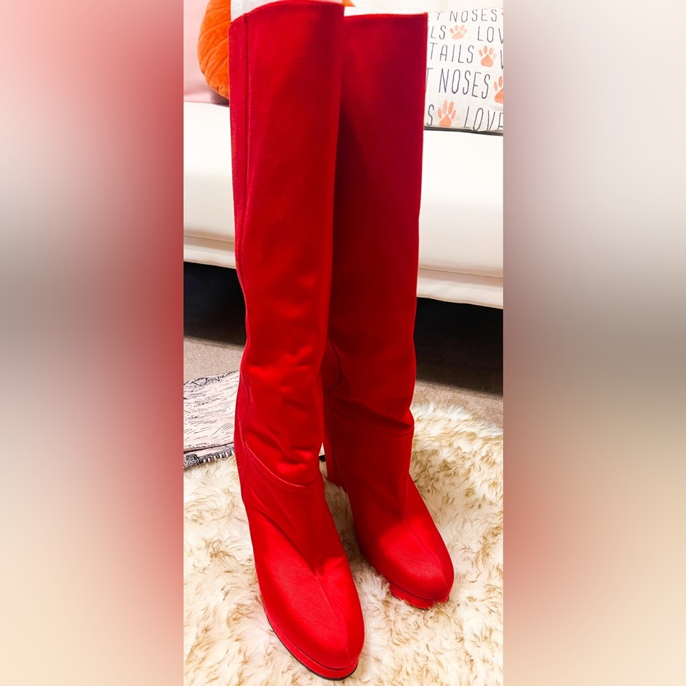 Gorgeous original GUCCI red boots size 41
